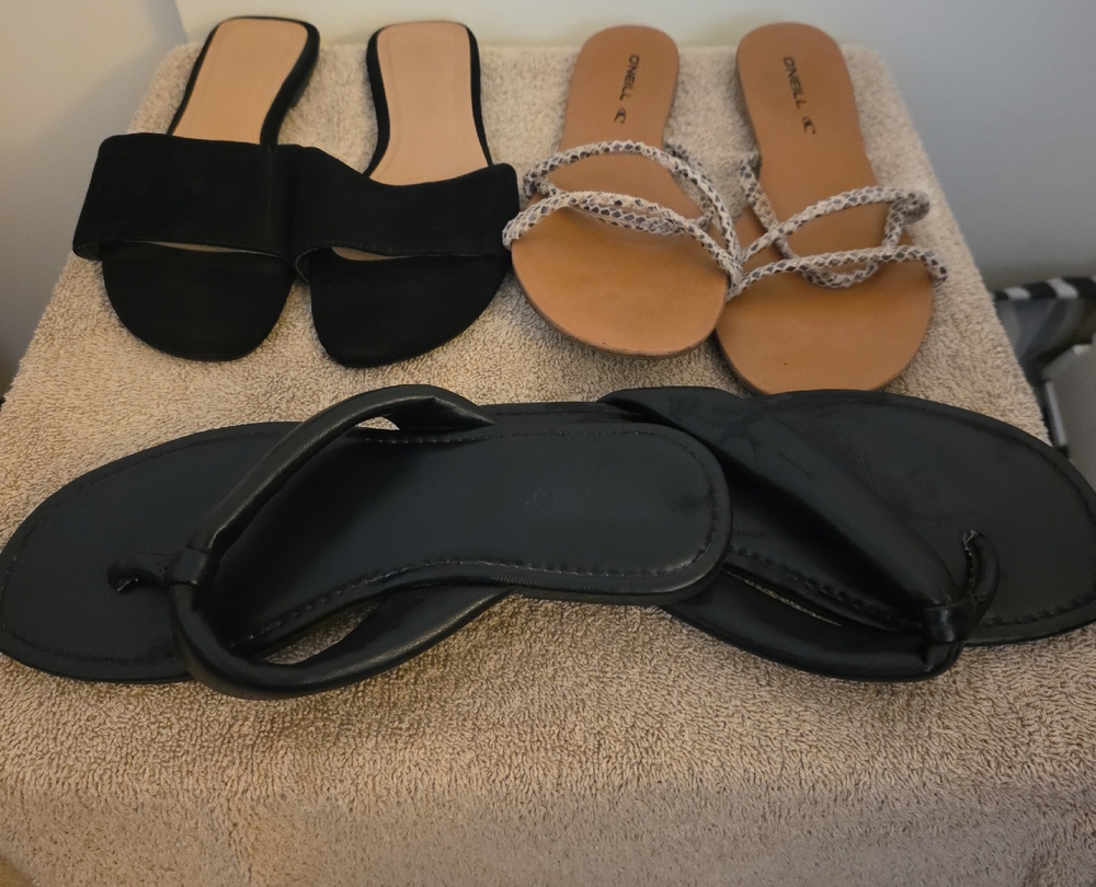 BAMBOO Black and Tan Sandals Trio